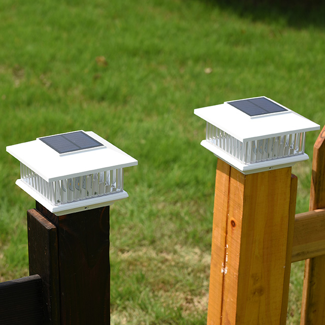 2211-PF1 WH White Plastic Solar Post Cap Light